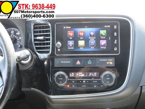 Used 2018 Mitsubishi Outlander LE AWD/4WD image 20