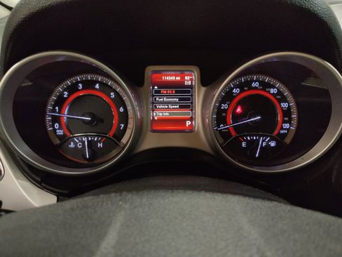 Used 2017 Dodge Journey SXT FWD image 23