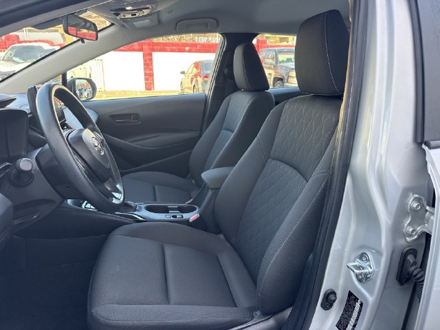 Certified 2025 Toyota Corolla LE FWD image 25