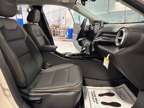 New 2026 Chevrolet Trax ACTIV FWD image 32