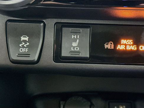 Certified 2025 Toyota RAV4 XLE w/ Convenience Package AWD/4WD image 8