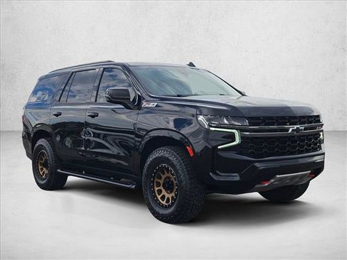 Used 2021 Chevrolet Tahoe Z71 w/ Luxury Package image 3