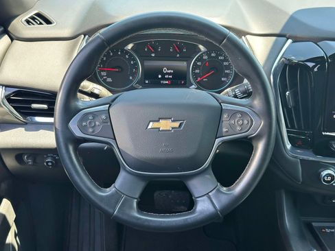 Certified 2023 Chevrolet Traverse LT FWD image 13