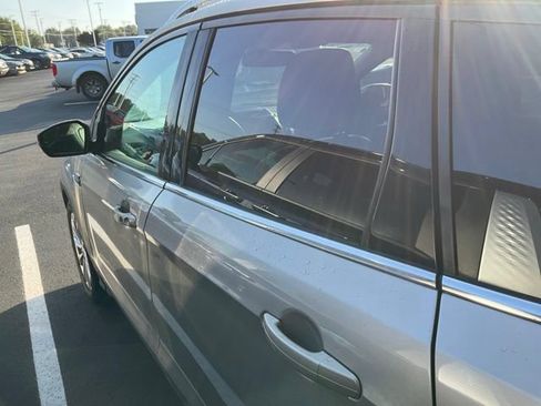 Used 2017 Ford Escape Titanium FWD image 8