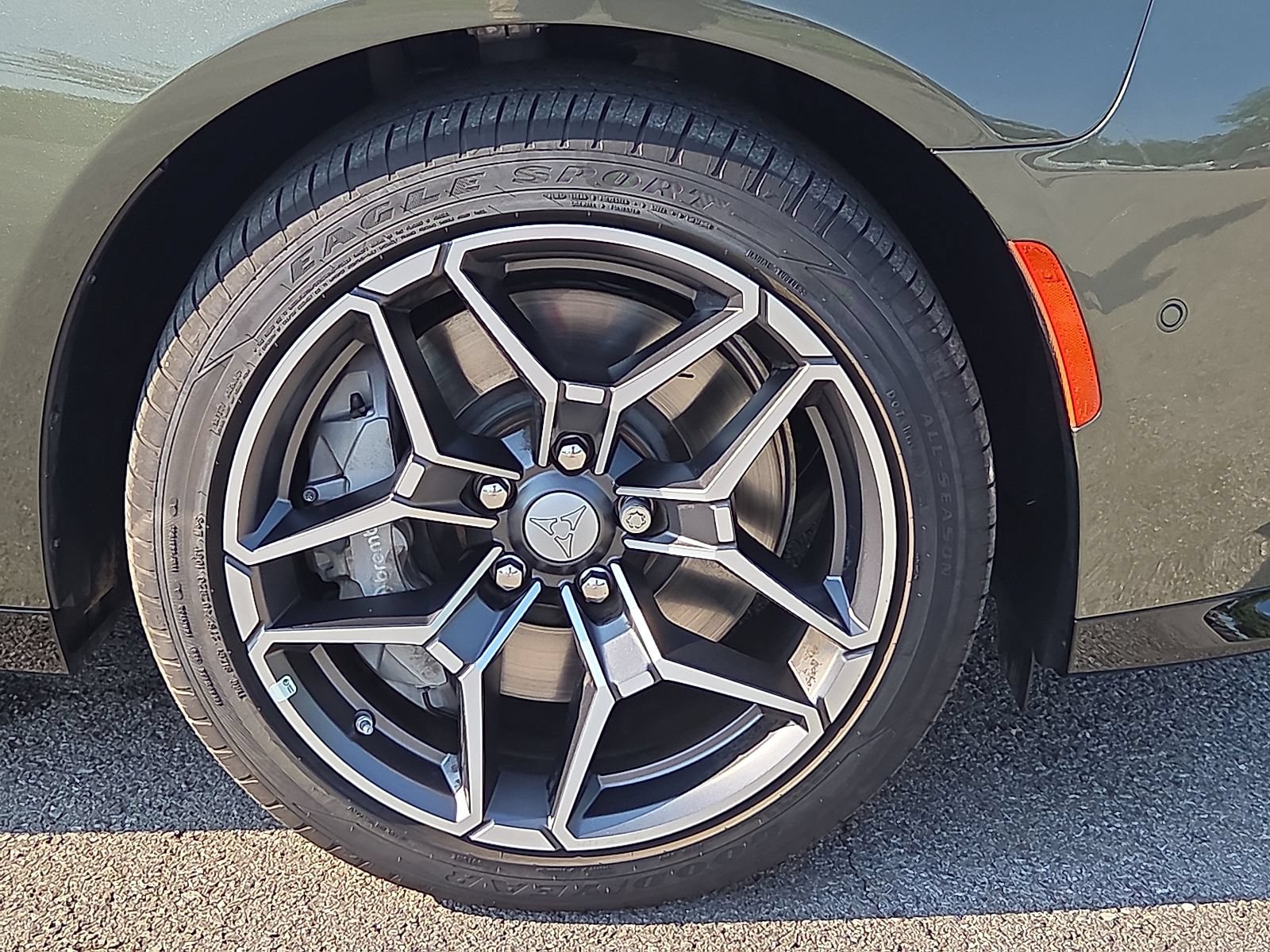 New 2026 Dodge Charger R/T w/ Performance Handling Group AWD/4WD image 7