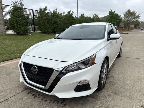 Used 2021 Nissan Altima 2.5 S w/ Driver Assist Package image 1