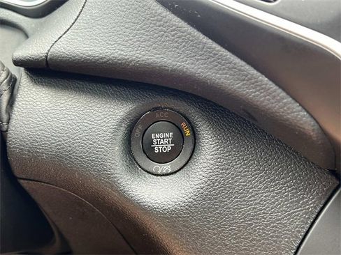 Used 2021 Jeep Cherokee Latitude Lux image 25