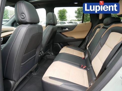 Used 2026 Chevrolet Equinox ACTIV w/ Convenience Package III AWD/4WD image 9