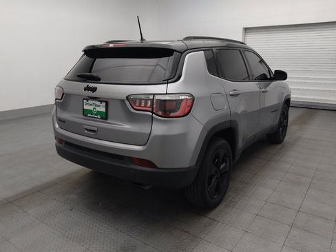 Used 2018 Jeep Compass Latitude AWD/4WD image 9