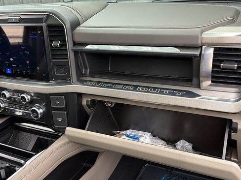 Used 2026 Ford F450 Platinum w/ Platinum Plus Package image 41