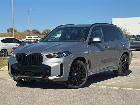 New 2026 BMW X5 xDrive40i w/ M Sport Package image 2