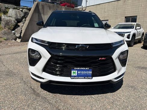 Used 2023 Chevrolet TrailBlazer RS w/ Technology Package AWD/4WD image 9