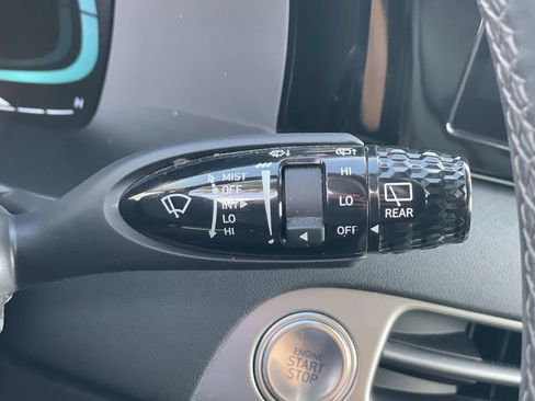 Used 2024 Hyundai Palisade SEL FWD image 17