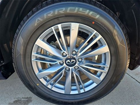 Used 2023 INFINITI QX80 Luxe w/ Cargo Package image 30