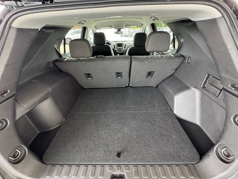 Used 2024 Chevrolet Equinox LT FWD image 10