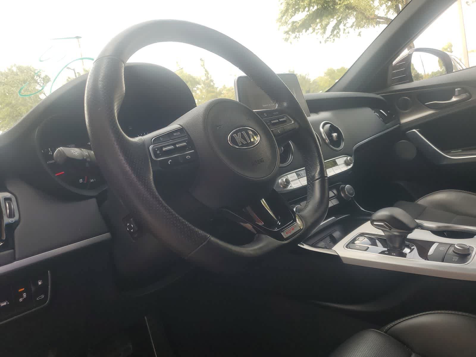 Used 2018 Kia Stinger GT2 AWD/4WD image 2