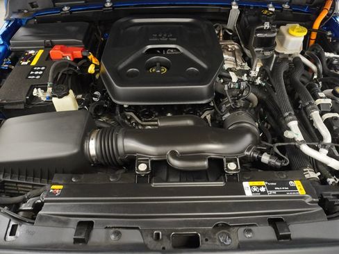 Used 2023 Jeep Wrangler Unlimited Sahara AWD/4WD image 52