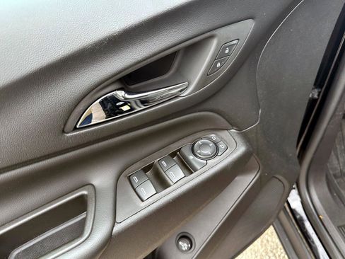 Certified 2024 Chevrolet Equinox LT w/ LPO, Floor Liner Package image 15