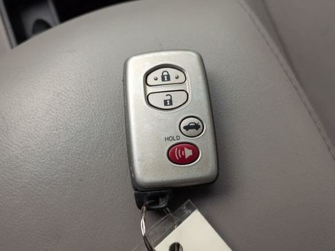 Used 2008 Toyota Camry Hybrid FWD image 28
