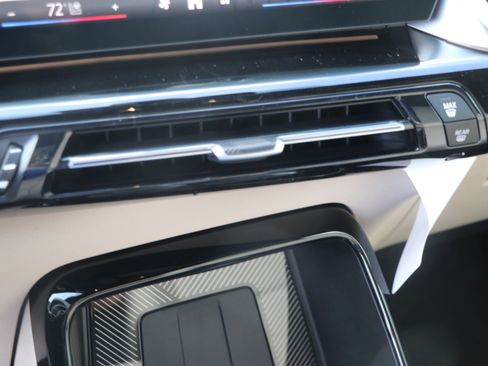 Certified 2025 BMW X1 xDrive28i w/ Convenience Package image 23