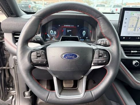 Used 2025 Ford Explorer ST-Line image 24