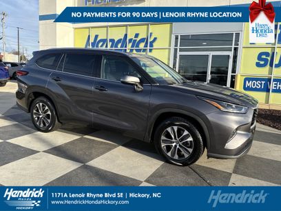 Used 2021 Toyota Highlander XLE