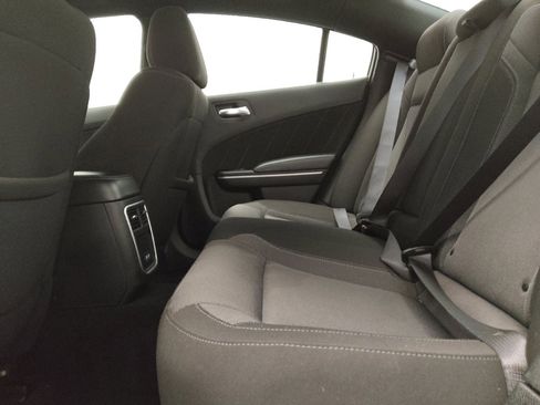 Used 2022 Dodge Charger SXT RWD image 18