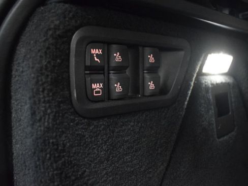 Used 2020 BMW X7 xDrive40i w/ Premium Package image 16