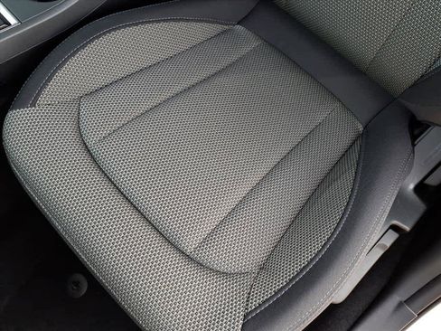 Used 2024 Subaru Crosstrek 2.0i Premium image 27