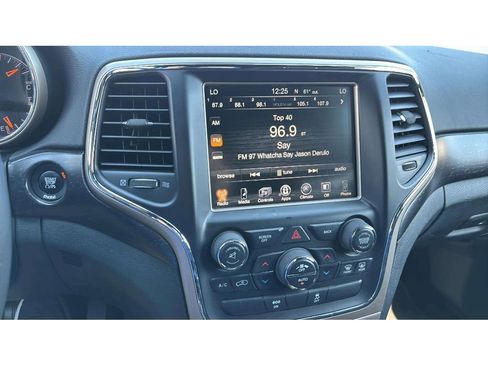 Used 2015 Jeep Grand Cherokee Laredo w/ Quick Order Package 23E image 16