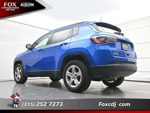 Used 2023 Jeep Compass Latitude w/ Convenience Group AWD/4WD image 21