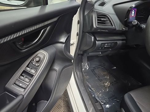 Used 2023 Subaru Crosstrek 2.0i image 27