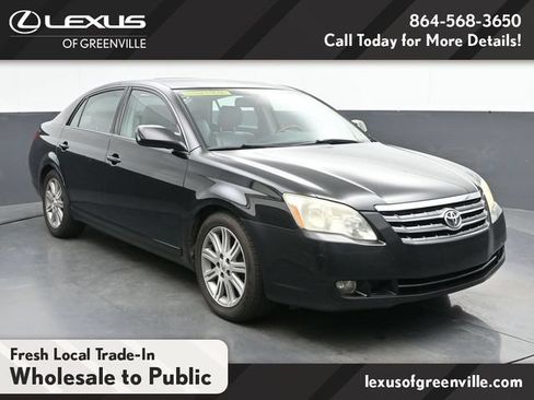 Used 2006 Toyota Avalon Limited FWD image 2