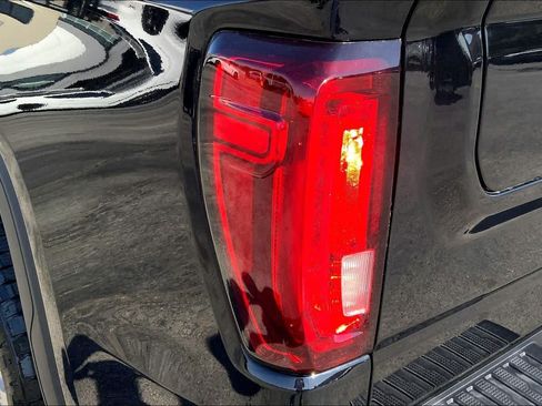 Used 2023 GMC Sierra 1500 Denali AWD/4WD image 26