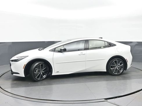 Used 2023 Toyota Prius Limited image 6