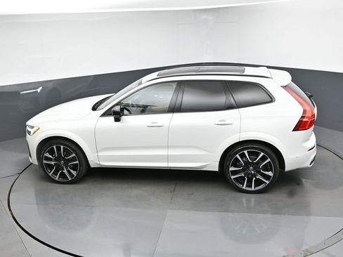 Used 2024 Volvo XC60 B5 Ultimate AWD/4WD image 48