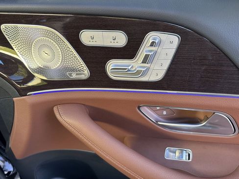 New 2025 Mercedes-Benz GLS 450 4MATIC image 34