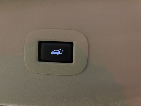 Used 2016 INFINITI QX80 Base w/ 22" Wheel Package image 18