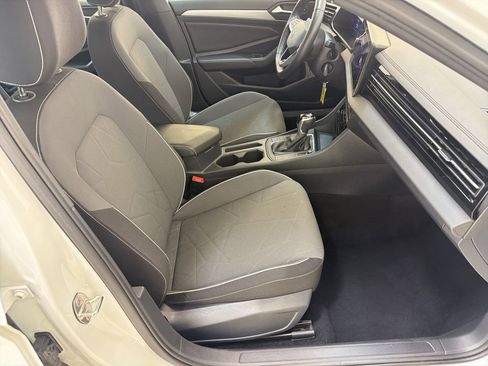 Used 2025 Volkswagen Jetta Sport FWD image 26