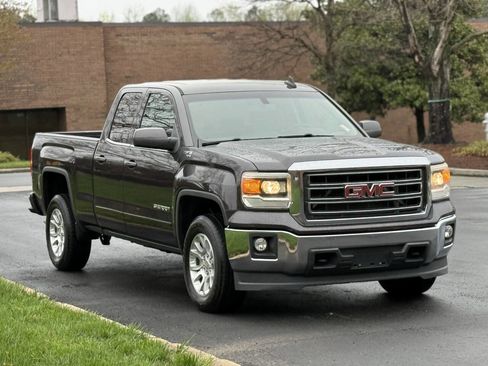 Used 2015 GMC Sierra 1500 SLE w/ SLE Value Package image 3