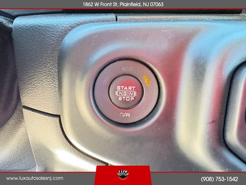 Used 2018 Jeep Wrangler Unlimited Sahara w/ Dual Top Group AWD/4WD image 34
