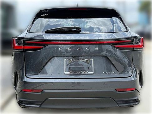 Used 2025 Lexus NX 250 FWD w/ Premium Package image 8