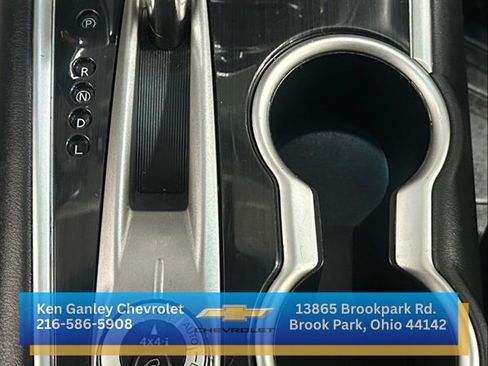 Used 2017 Nissan Pathfinder S image 14