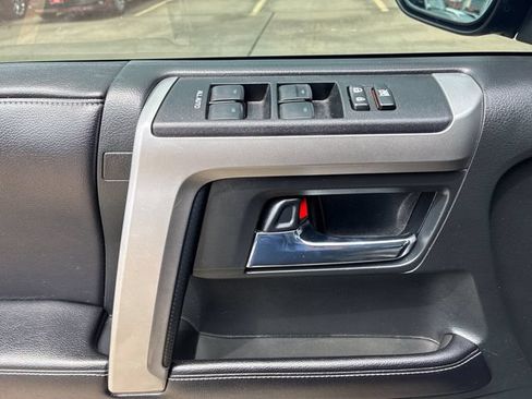 Used 2016 Toyota 4Runner SR5 Premium AWD/4WD image 12