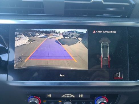 Used 2024 Audi Q3 2.0T Premium image 32