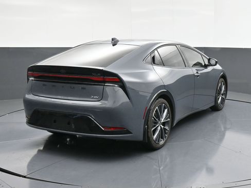 Used 2024 Toyota Prius XLE image 8