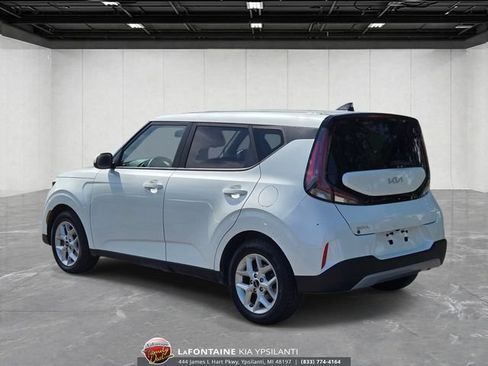 Certified 2023 Kia Soul LX w/ Option Group 015 FWD image 3