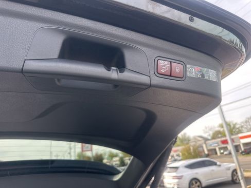 Used 2026 Mercedes-Benz GLE 53 AMG 4MATIC image 34