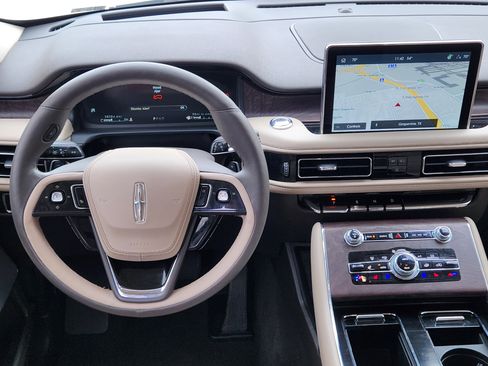 Used 2023 Lincoln Aviator Reserve w/ Equipment Group 201A image 36