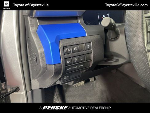 Certified 2025 Toyota Tacoma TRD Off-Road AWD/4WD image 26